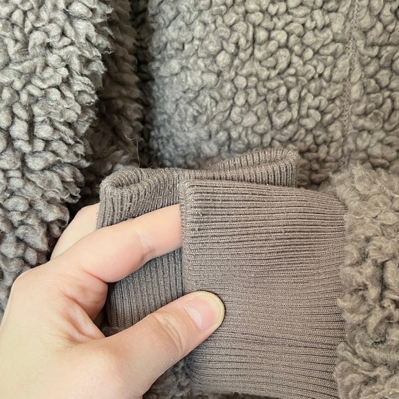 Patagonia Taupe Sherpa Fleece Hooded Zip Jacket - Picture 5 of 8